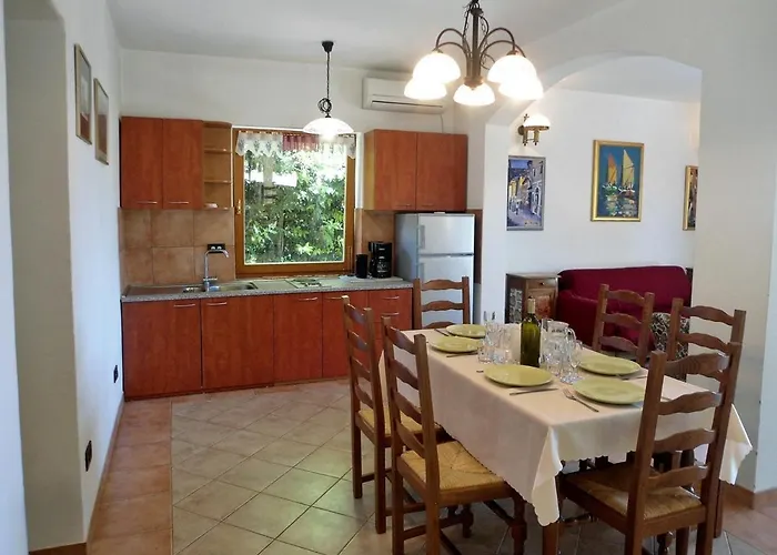 Дом отдыха House Klarin With Sea View Преко