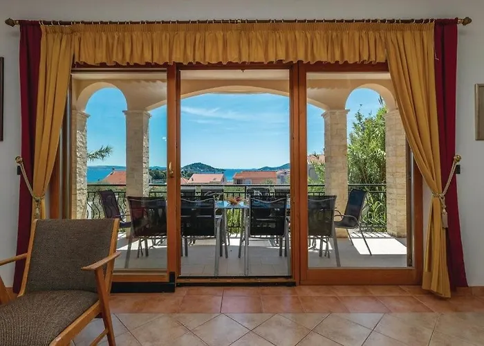 House Klarin With Sea View Преко