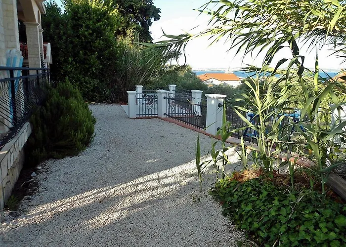 House Klarin With Sea View *