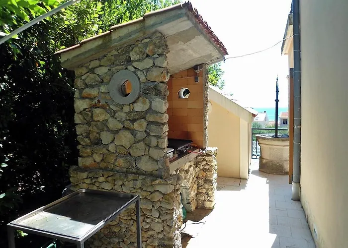 House Klarin With Sea View Nyaraló